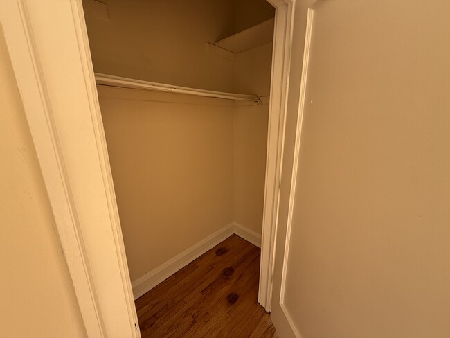 Building Photo - 2148 Gunderson Ave