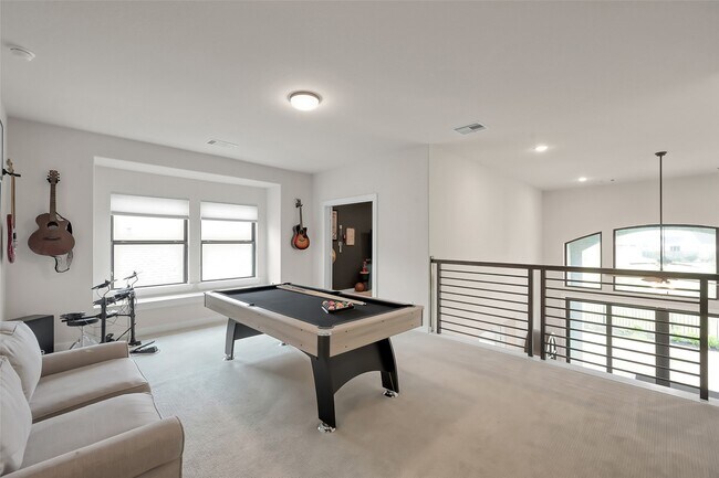 Building Photo - 6718 Waxbill Rd