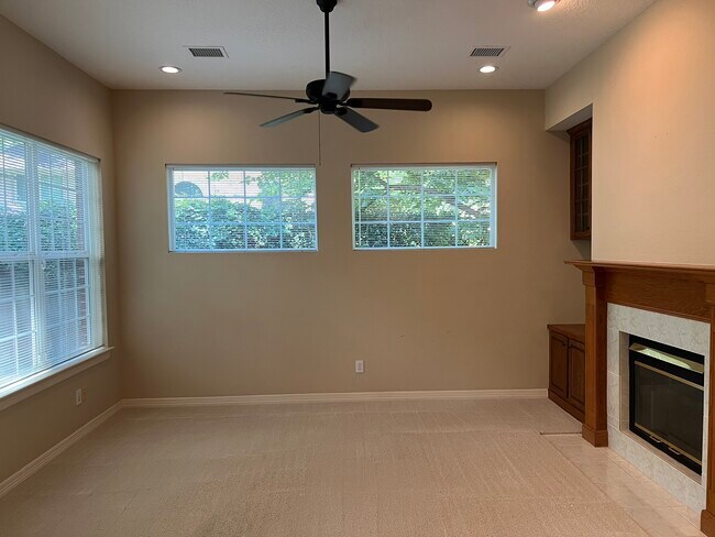 Building Photo - 110 S Mill Trace Dr
