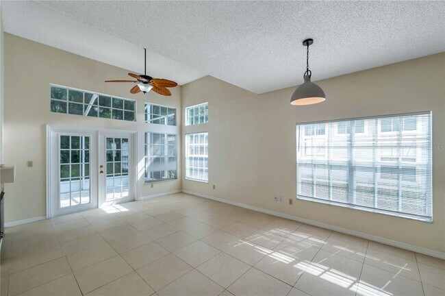 Building Photo - 5014 Sterling Manor Dr