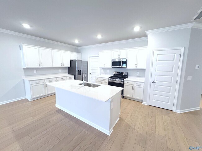 Building Photo - 6065 Gardner Maples Dr SE