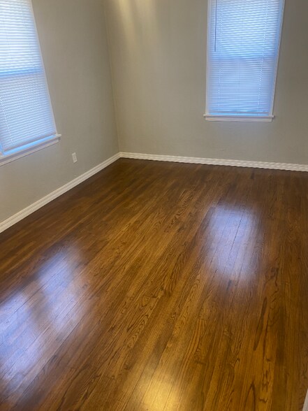 Building Photo - 6606 NW 33rd St