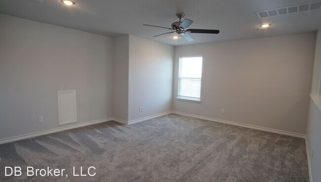 Building Photo - 4 br, 3.5 bath House - 124 Hunters Ranch