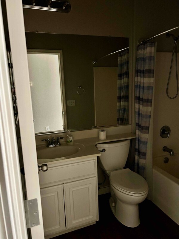 Building Photo - 5412 Etherington Ct