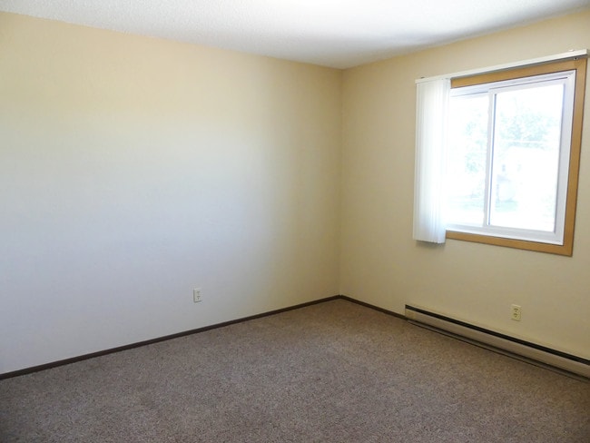 Bedroom - Milbank Apartments