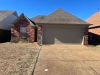 Building Photo - 1421 Radley Cove