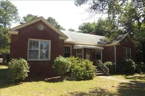 Primary Photo - 106 N Parson St