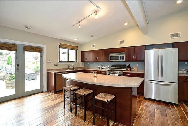 Building Photo - 3460 Ligonier St