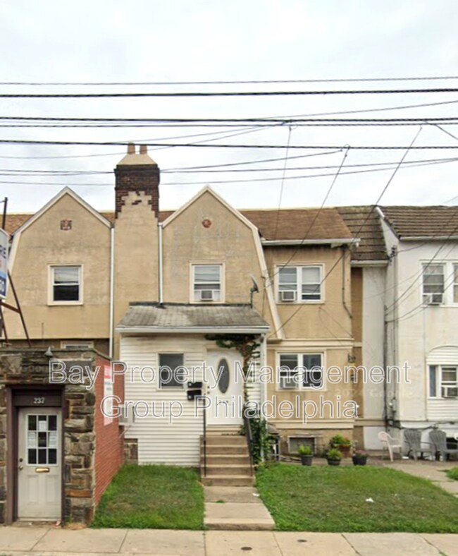 Building Photo - 239 Long Ln