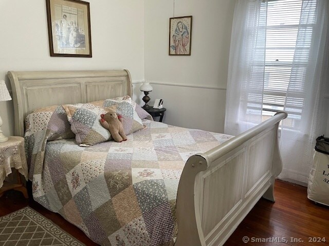 Building Photo - 118-120 Sutton Ave