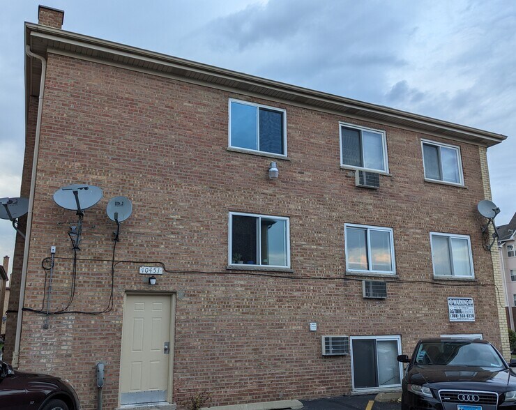 Back - 10451 Carol Ct