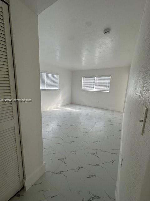 Building Photo - 16215 NE 18th Ct