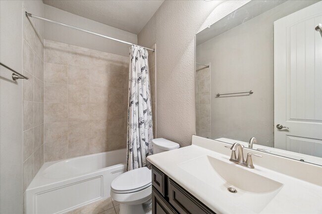 Building Photo - 21275 Auburn Fields Dr