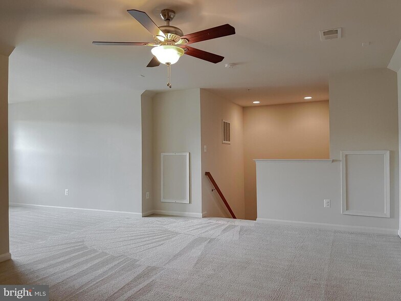 Building Photo - 44017 Swift Fox Dr