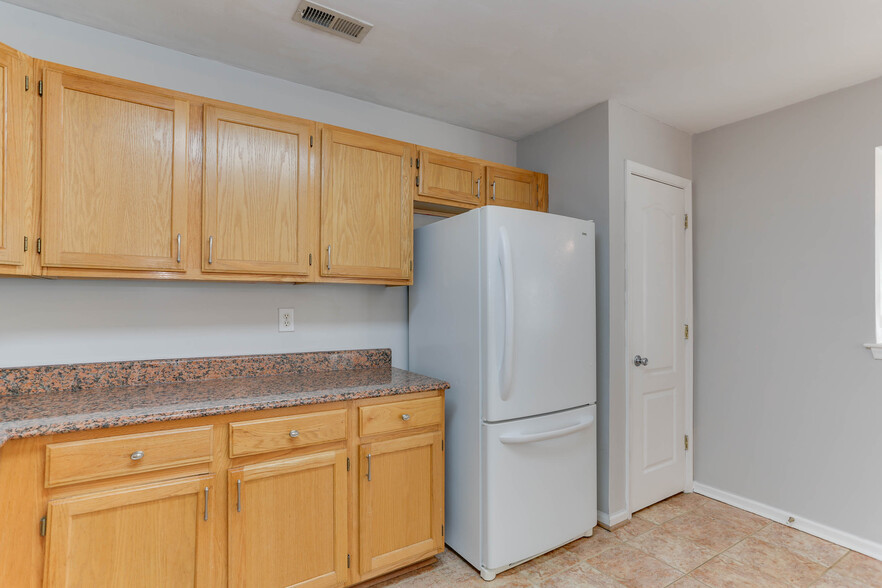 Building Photo - 1553 Wynd Crest Way