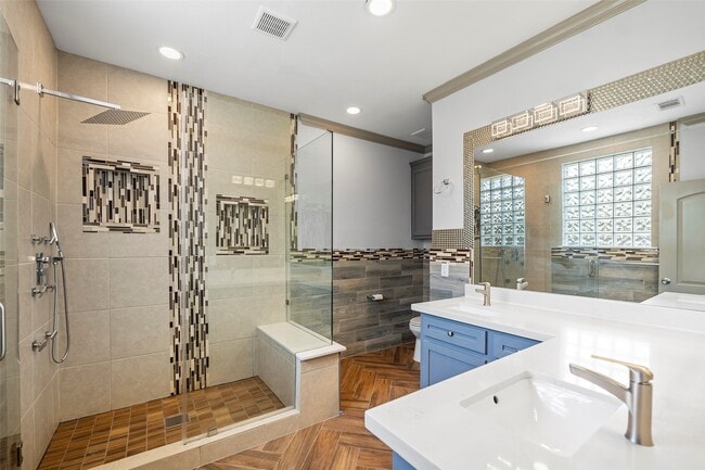 Building Photo - 12903 Figaro Dr