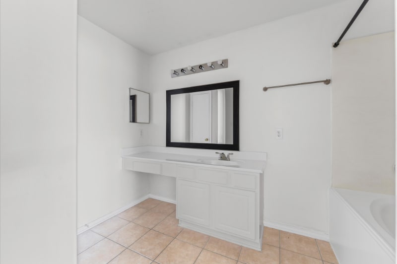 Building Photo - 12251 Noco Dr
