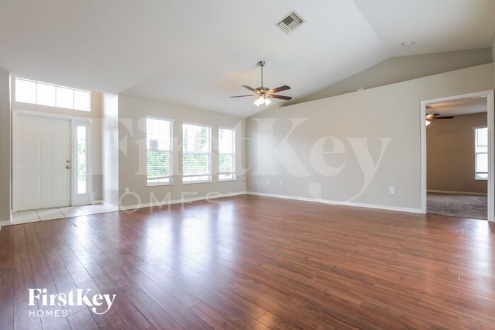 Building Photo - 2957 Wenona Dr