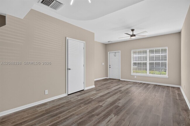 Building Photo - 3364 Celebration 156