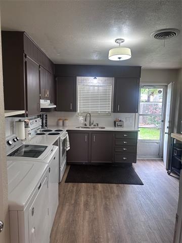 Building Photo - 1651 Palm St