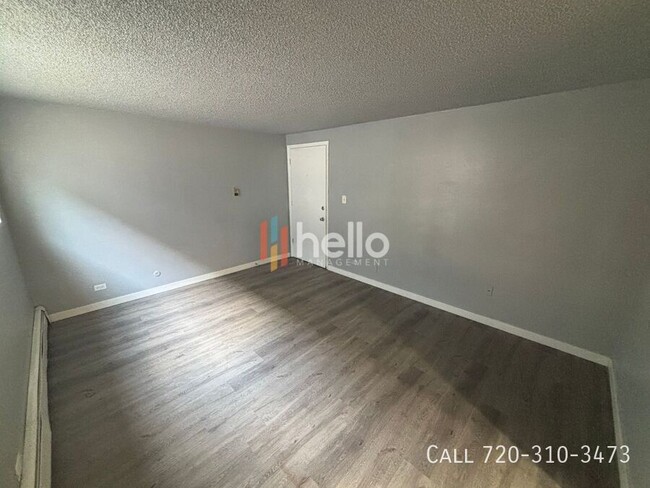 Building Photo - 828 12th St