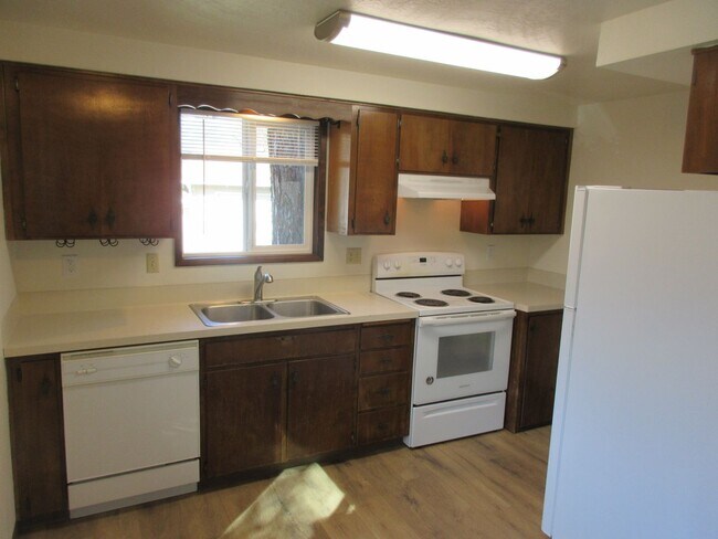 Building Photo - One Bedroom Apartment by Bush Park