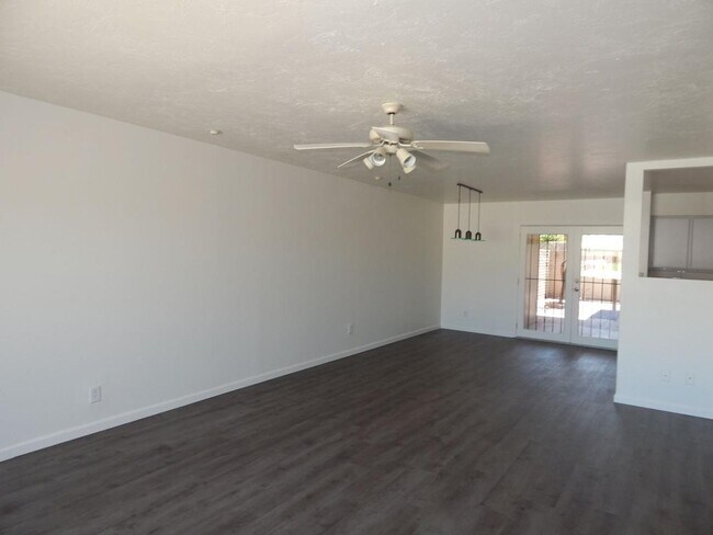 Building Photo - 995 N Caribe Ave