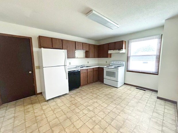 Building Photo - 4528 Speros Ln