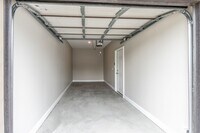 Building Photo - Newly built in Jacksonville