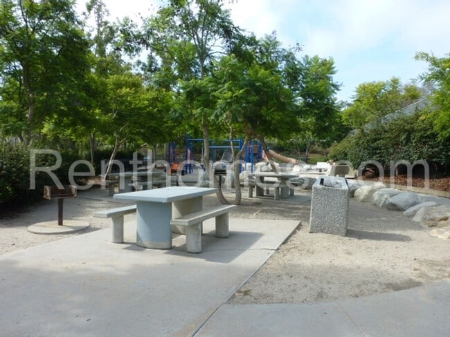 Building Photo - Scripps Ranch, 11073 Caminito Encanto, AC,...