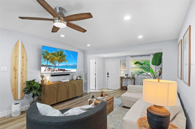 Building Photo - 7095 111th St N