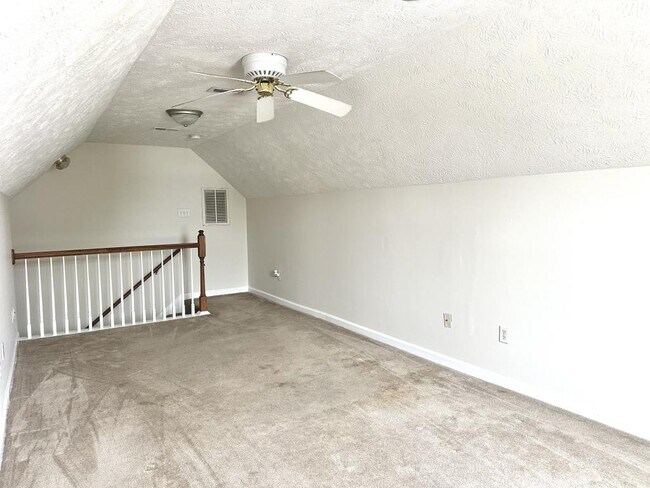 Building Photo - 2517 Forest Lodge Dr