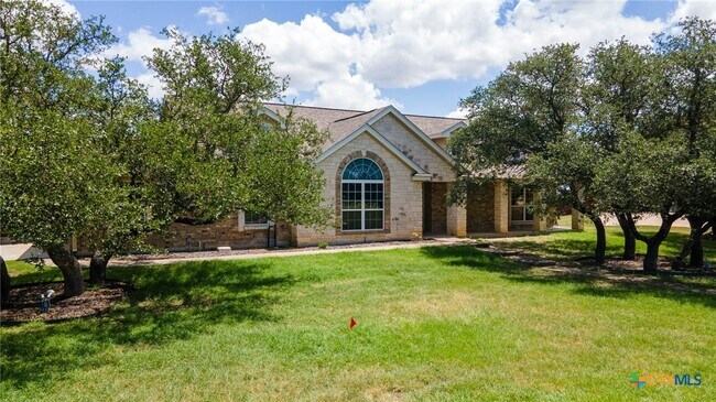 Building Photo - 336 Skyline Dr