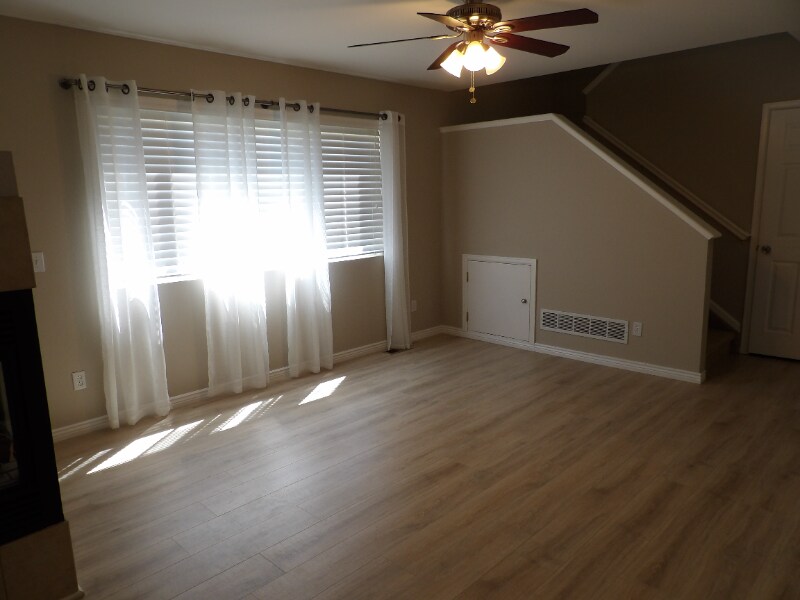 Building Photo - 11497 White Lotus Ln