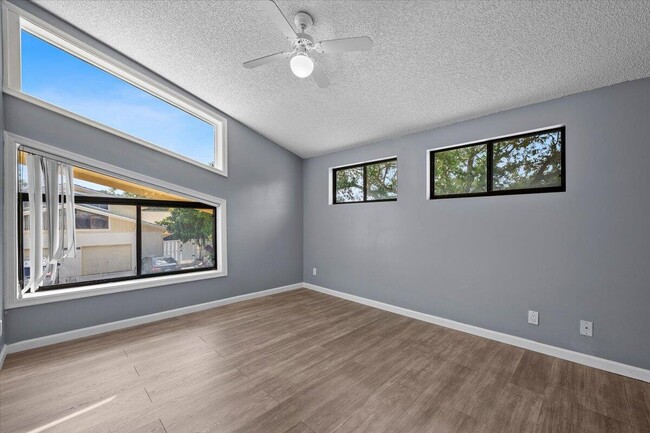 Building Photo - 12556 Woodmill Dr