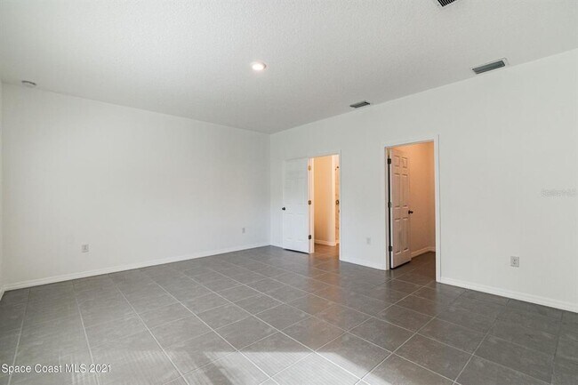 Building Photo - 1590 Jacobin St NW