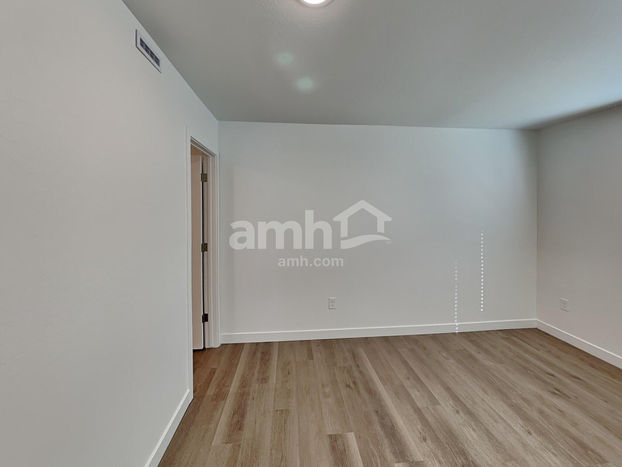 Building Photo - 9753 W Luxton Ln