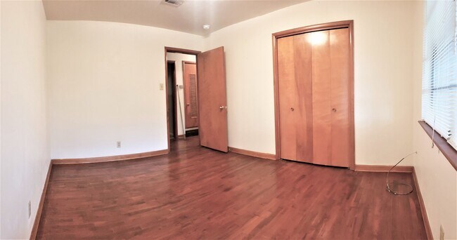 Building Photo - 5305 Ammons St