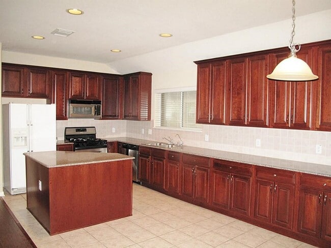 Building Photo - 2311 Enchanted Park Ln