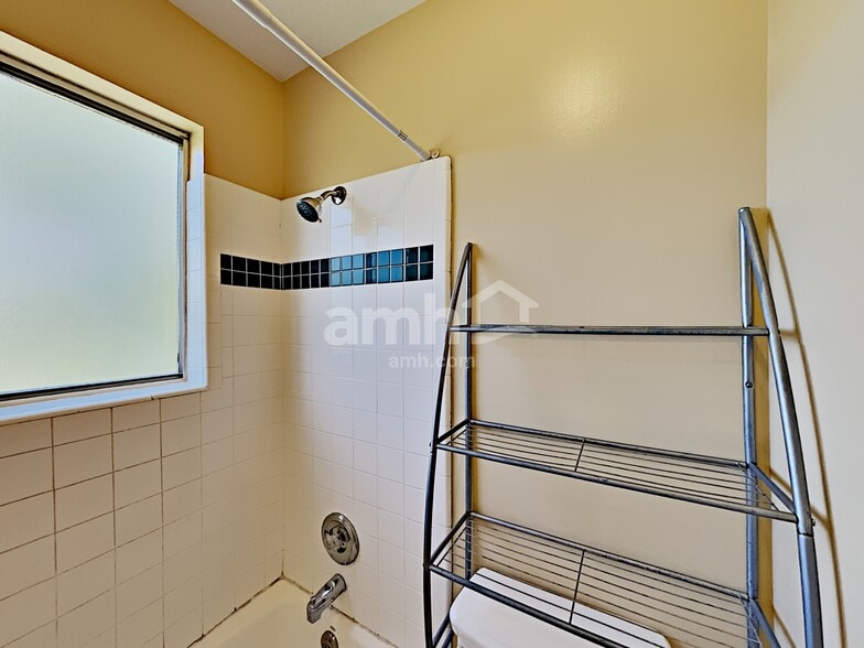 Building Photo - 5729 S 4075 W