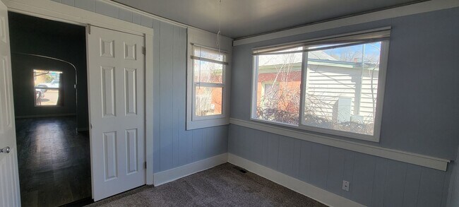 Building Photo - 408 Rudd Ave