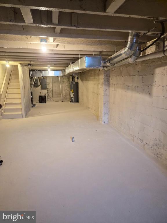 Building Photo - 2827 W Mulberry St