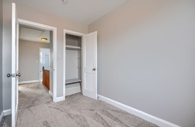 Building Photo - 2230 Coralthorn Rd