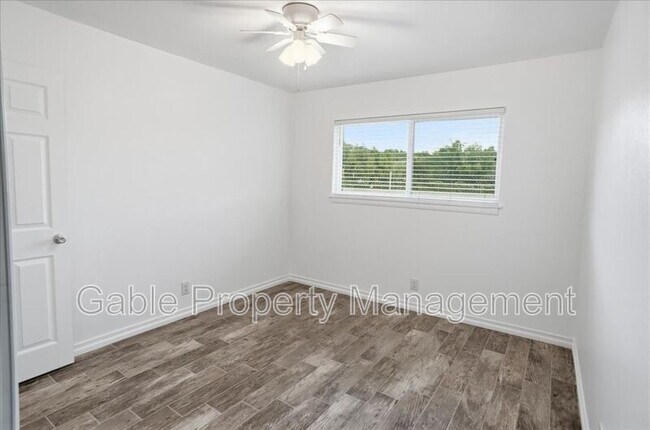 Building Photo - 22080 Alamogordo Rd