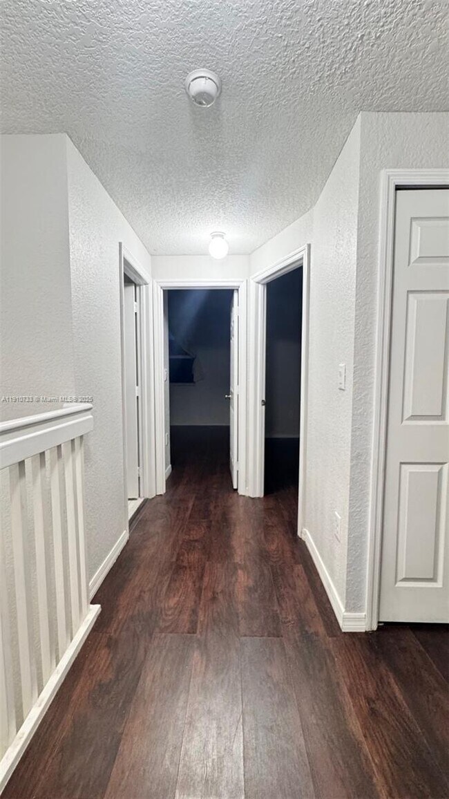 Building Photo - 15245 SW 30th Terrace