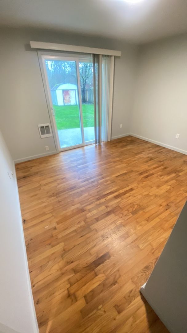 Building Photo - PM112