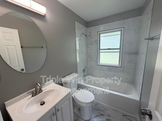 Building Photo - 3349 Marmary Ln