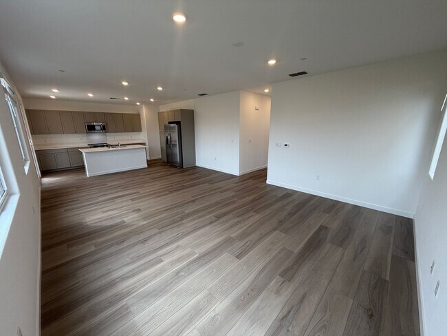 Building Photo - 3 Bedroom | 2.5 Bathroom | New two-story home in Elk Grove