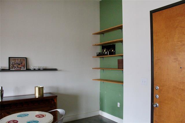 Building Photo - 2502 Live Oak St