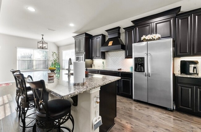 Building Photo - 307 Acadia Ln